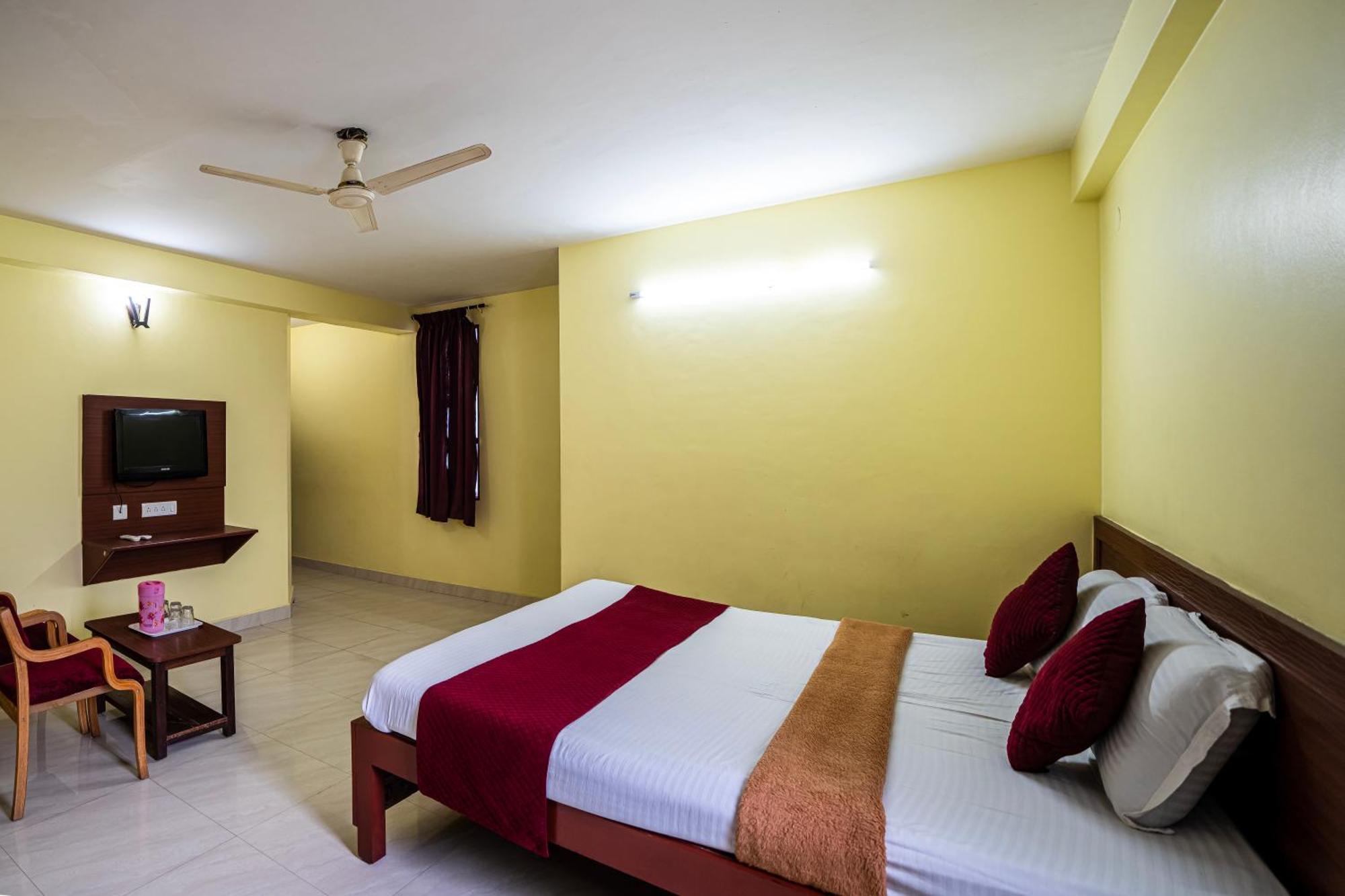 Hotel Vyshak Residency Mysore Exterior photo