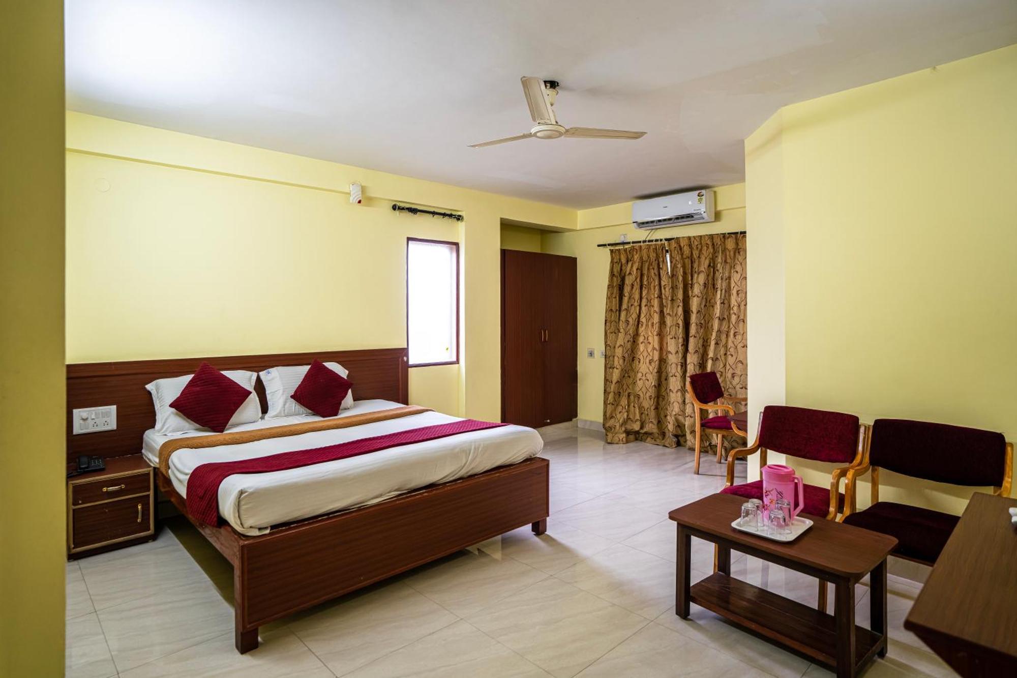 Hotel Vyshak Residency Mysore Exterior photo